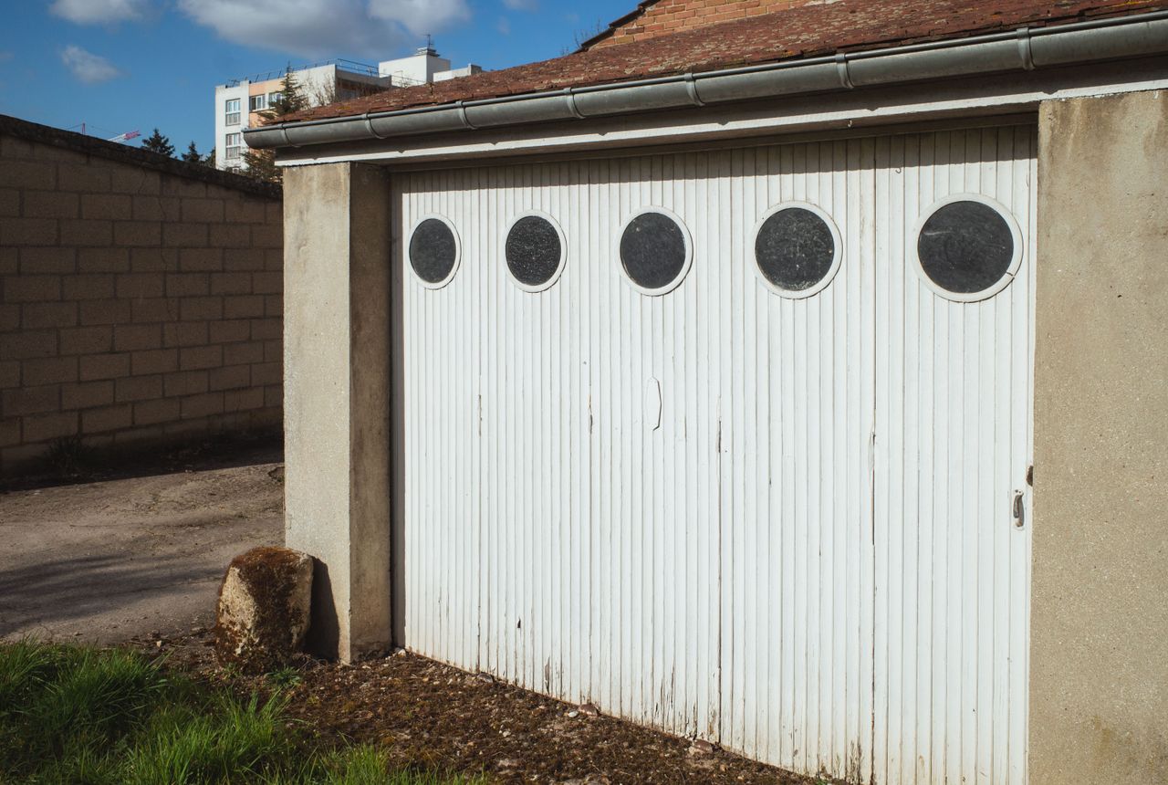 Garage door service in Huntington, WV